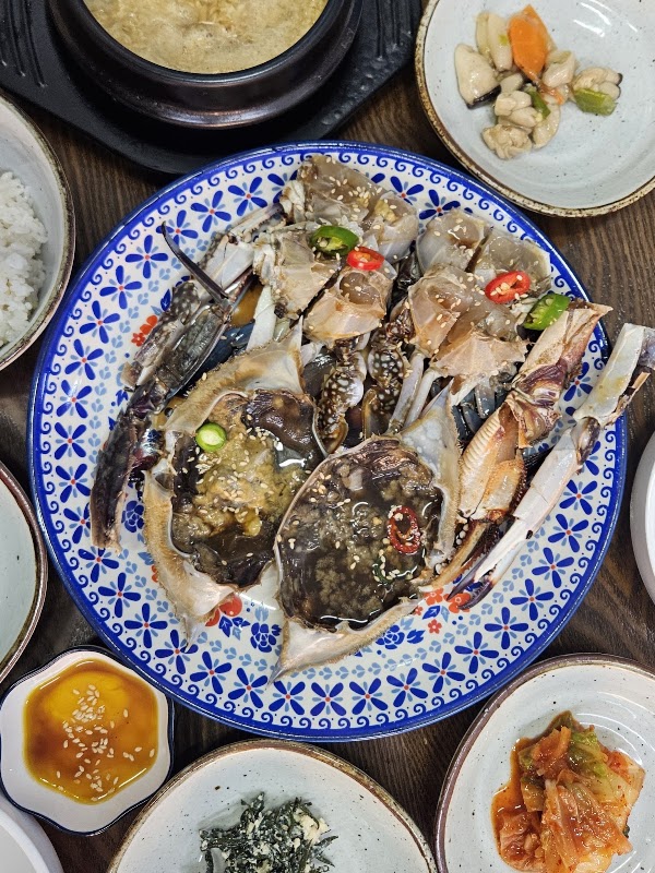 Jeju Dongmun Soy Sauce Crab 제주동문간장게장 4