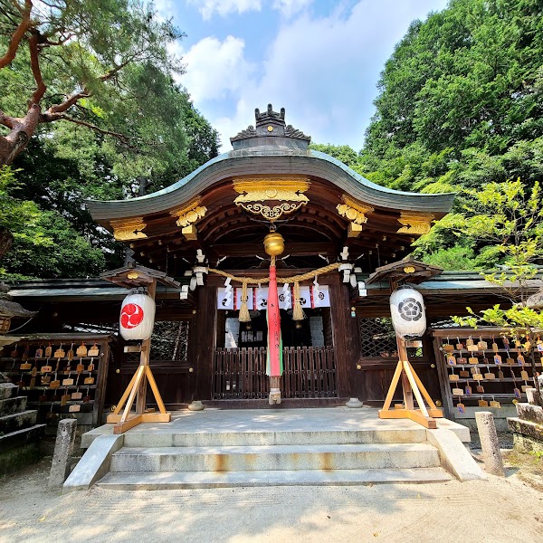 Hachidai Shrine 1