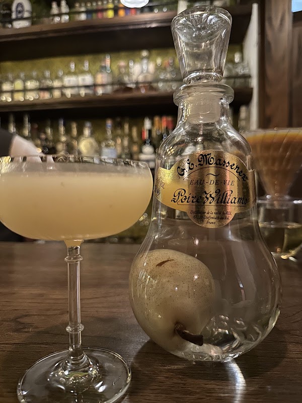 Bar B&F 4