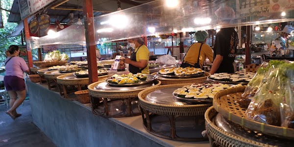 Bang Nam Phueng Floating Market 4