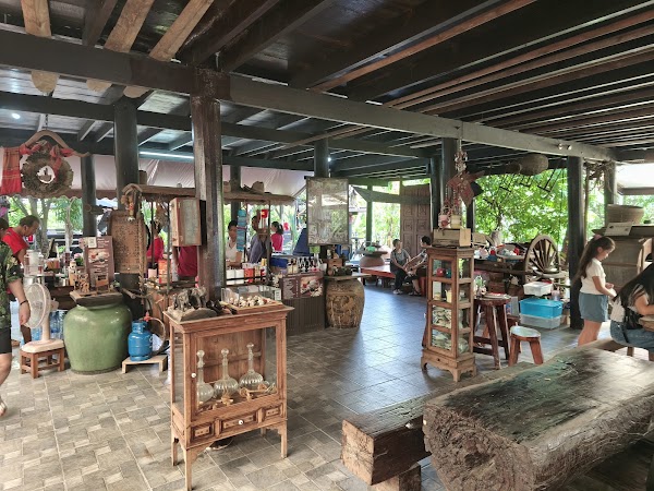 Bang Nam Phueng Floating Market 3