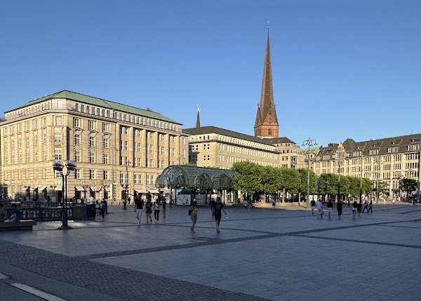 Town Hall Market 4
