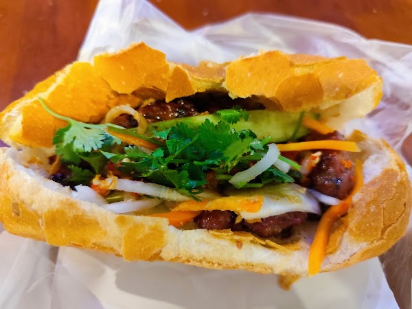 Bánh Mì Thịt Nướng Ngon Saigon 5