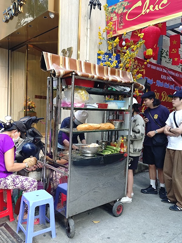 Bánh Mì Thịt Nướng Ngon Saigon 4