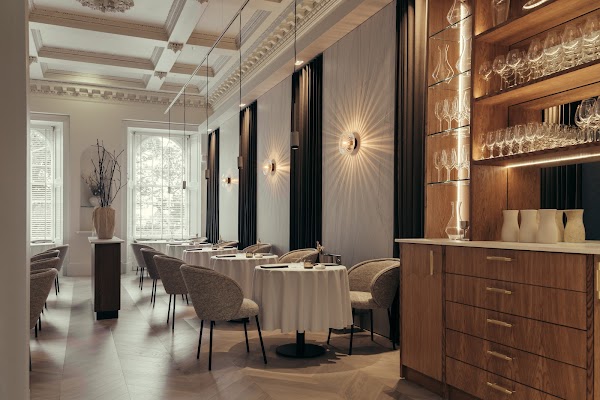 LYLA Restaurant & Rooms