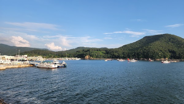 Chaeseokgang Cliffs 3