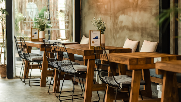 nourish eatery. / Café & Restaurant
