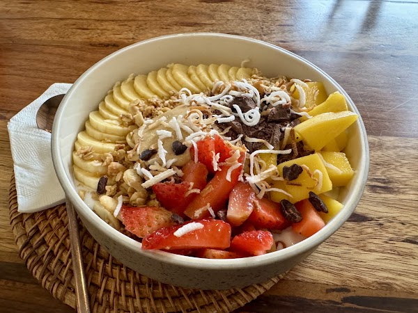 nourish eatery. / Café & Restaurant 3
