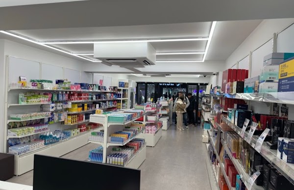 홍대입구역약국 | HONGIK UNIV STATION PHARMACY | 弘大入口駅薬局 | 弘大入口站药店 3
