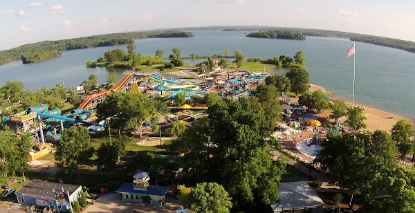 Nashville Shores Lakeside Resort 2
