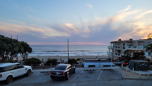 Manhattan Beach 4