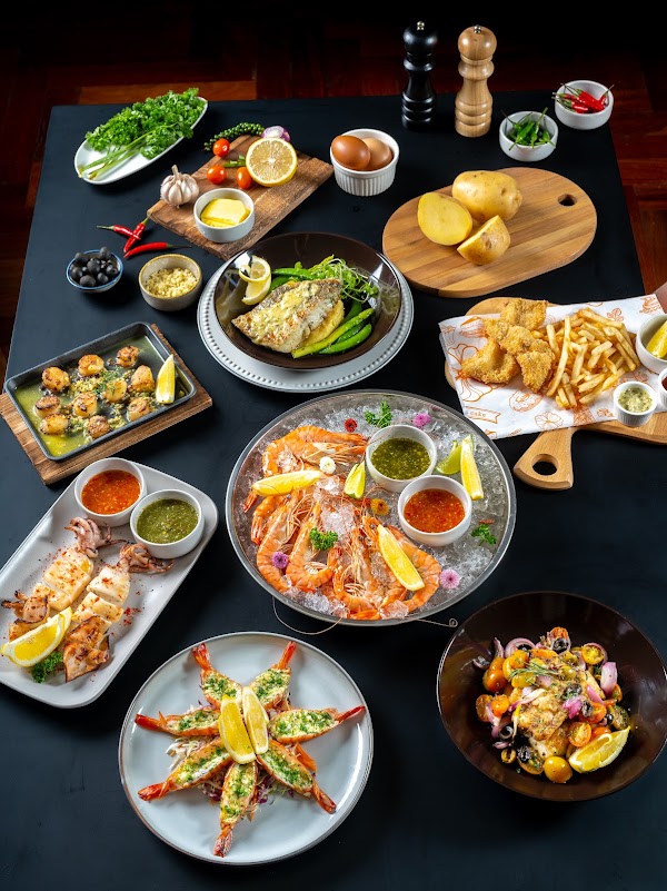 Amun Bar & Restaurant 5
