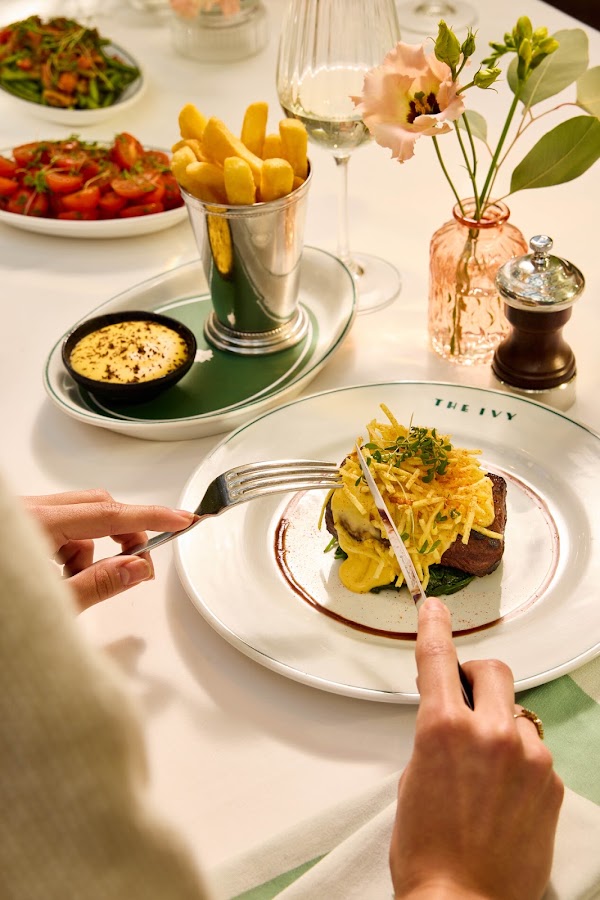 The Ivy Bath Brasserie & Garden 4