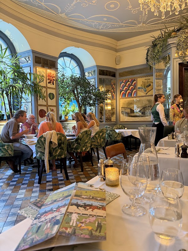 The Ivy Bath Brasserie & Garden 2