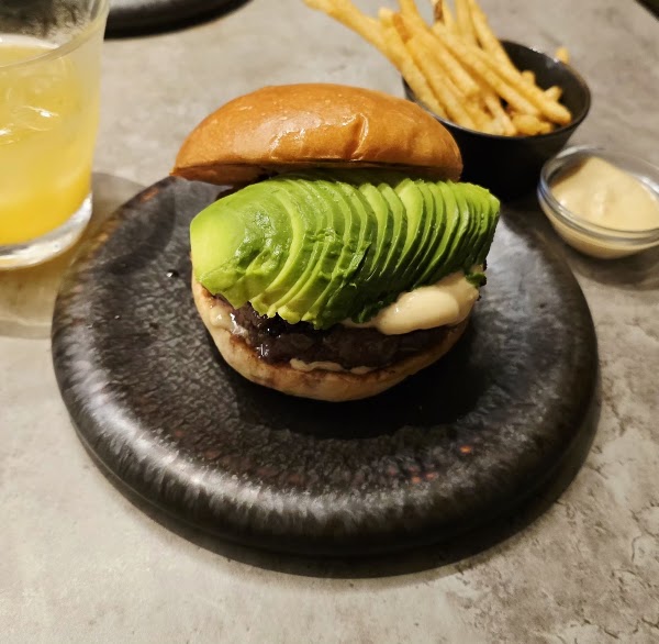 WAGYU BURGER HIROKIYA 2