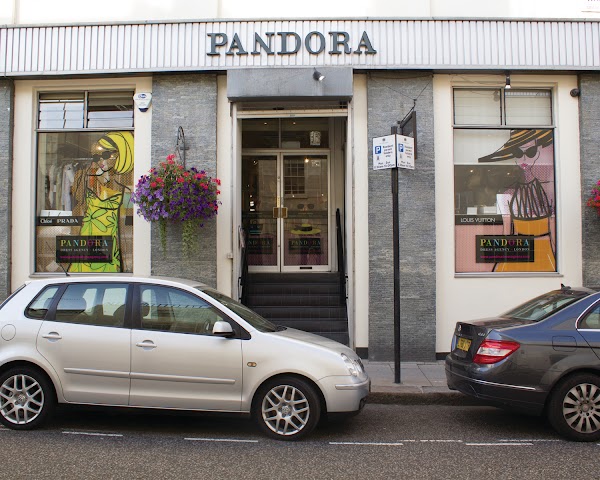 Pandora Dress Agency 1
