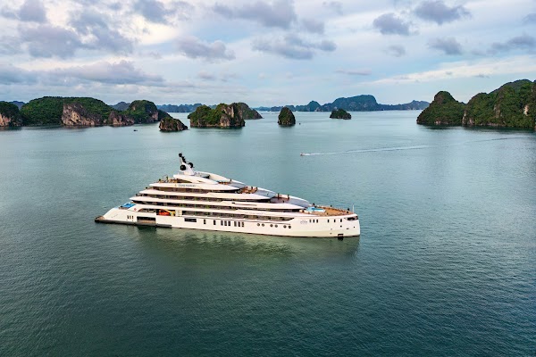 Grand Pioneers Halong Bay Cruise 1