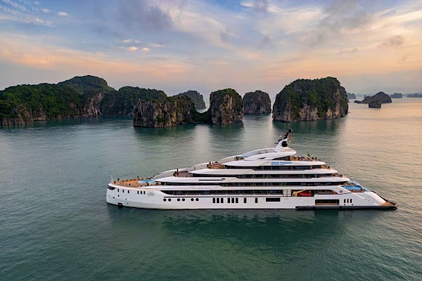 Grand Pioneers Halong Bay Cruise 4