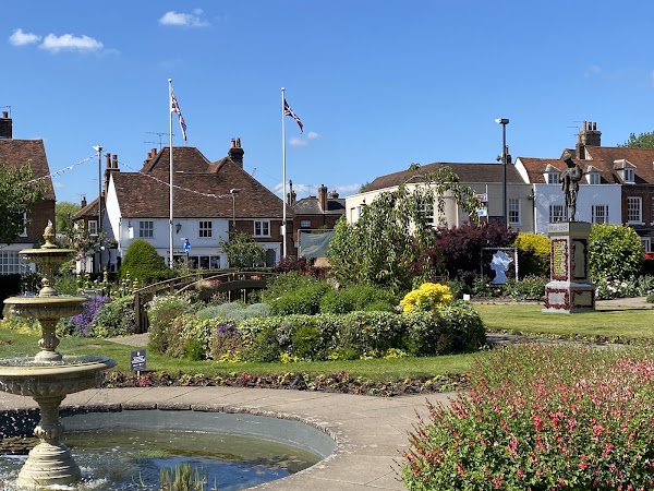 Memorial Gardens, Old Amersham