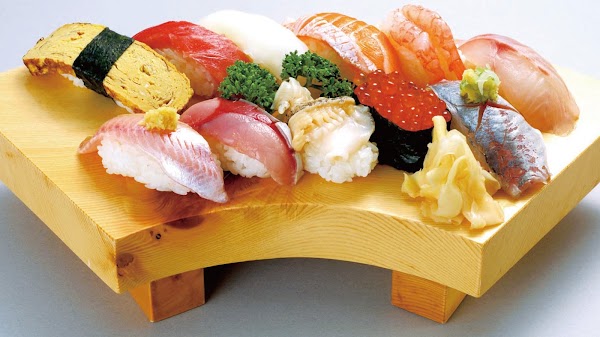 Mori Mori Sushi - Shijo Kawaramachi 5