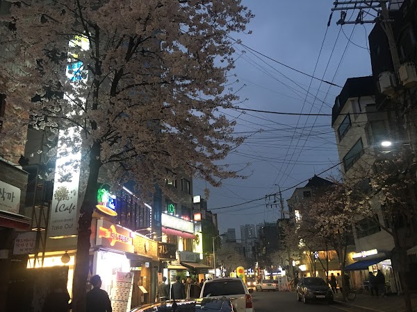 Yanghwa-ro 6-gil
