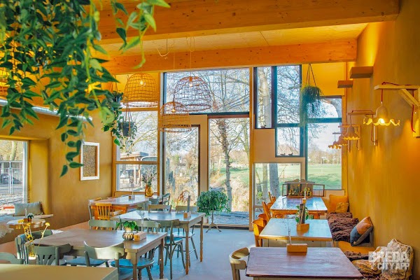 Het tuinhuis van Charlotte