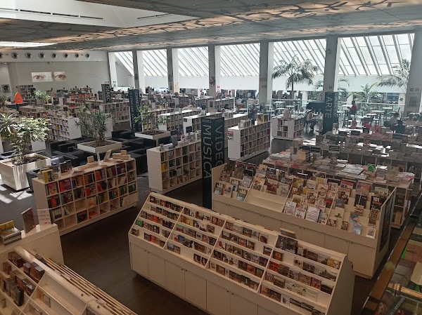 Bookstore Fondo de Cultura Economica 5