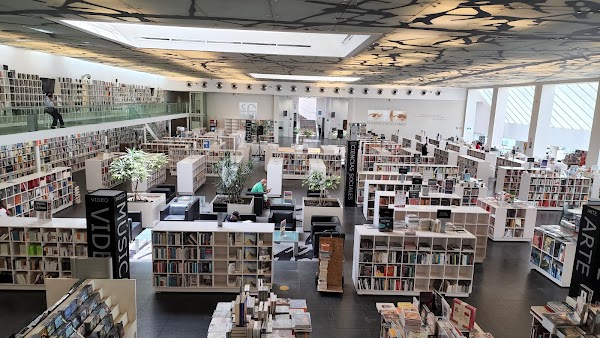 Bookstore Fondo de Cultura Economica 4