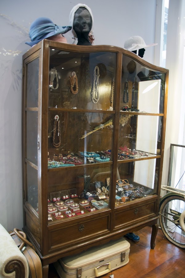 Magpie Vintage 3
