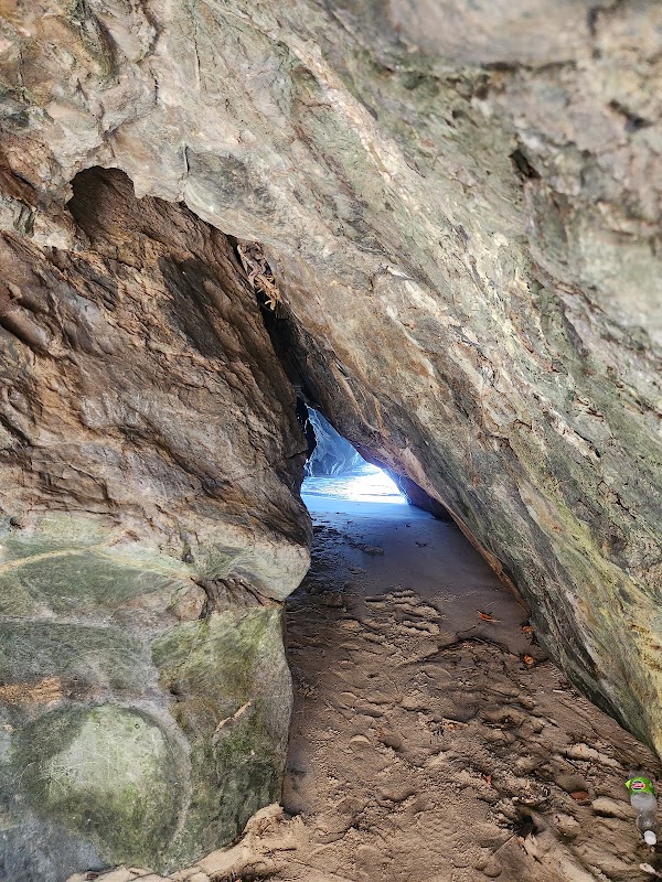Querim Cave 2