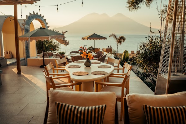 Amo Atitlan Beach Club & Restaurant 3