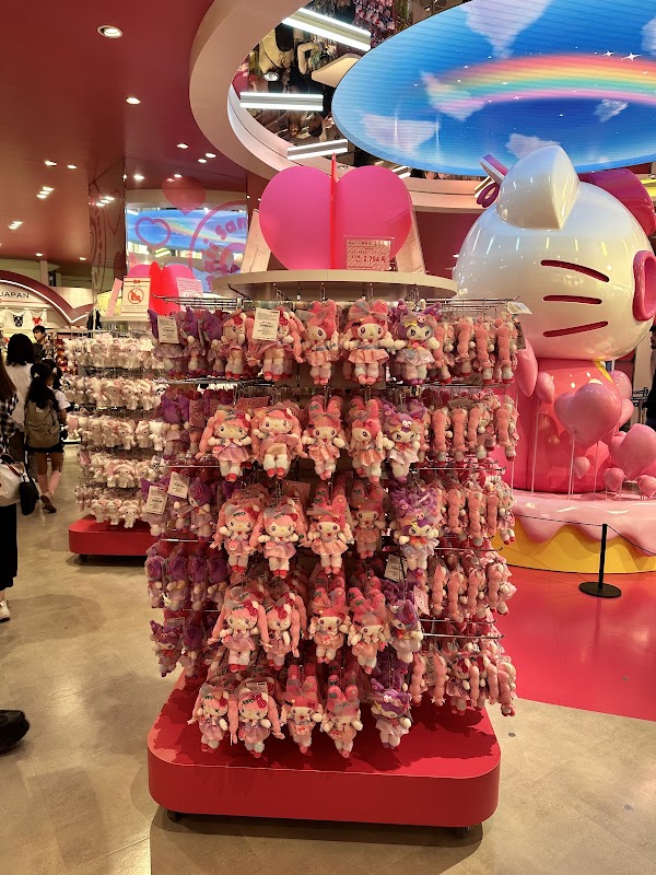 Sanrio 原宿店 5