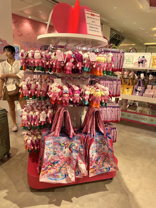 Sanrio 原宿店 2