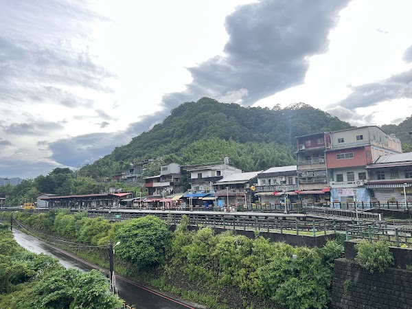 Shifen Sky Lantern Square 4