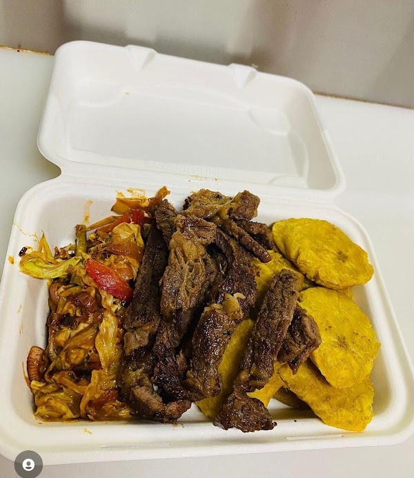 Dominican urban food truck 4