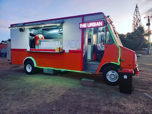 Dominican urban food truck 2
