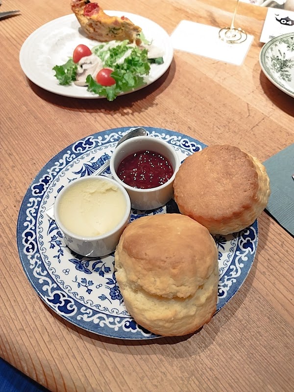 TEA ROOM KIKI -TEA & SCONE SPECIALTY STORE HIBIYA- 2