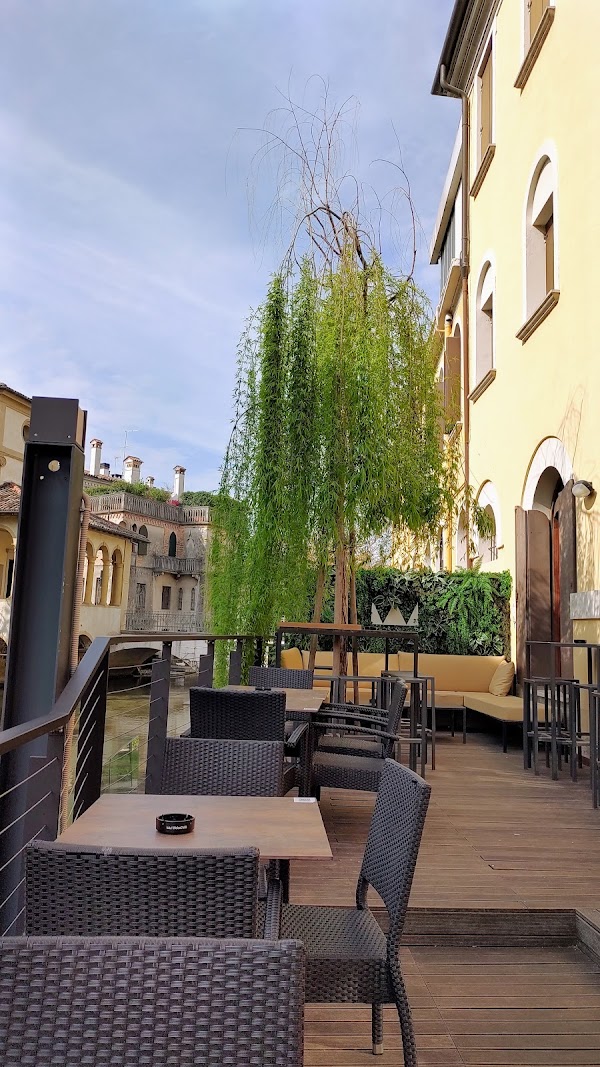 Weiss Cafè