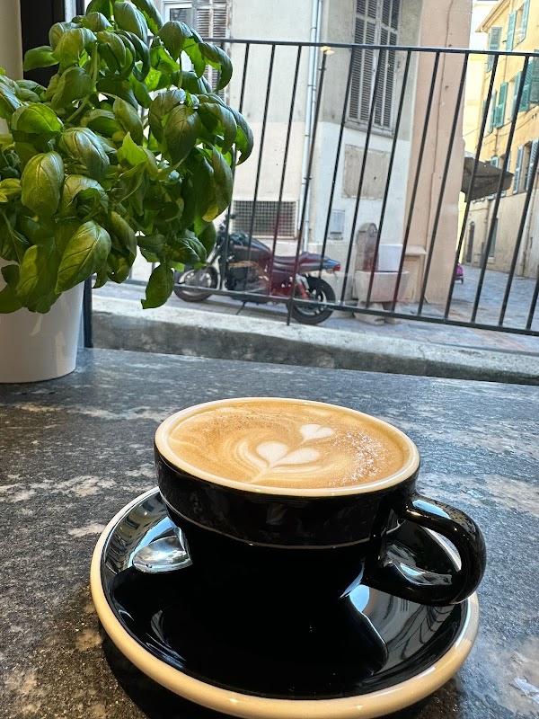 AMAMO Speciality Coffee CANNES 5