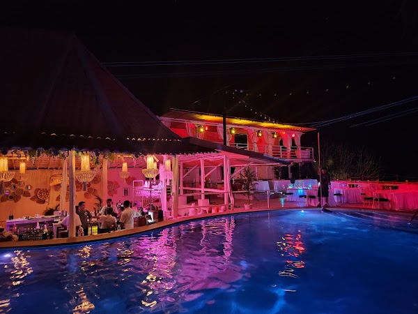 Crazy Monkey Rooftop Bar & Restaurant 3