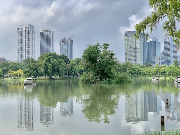 Wachirabenchathat Park (State Railway Park) 3