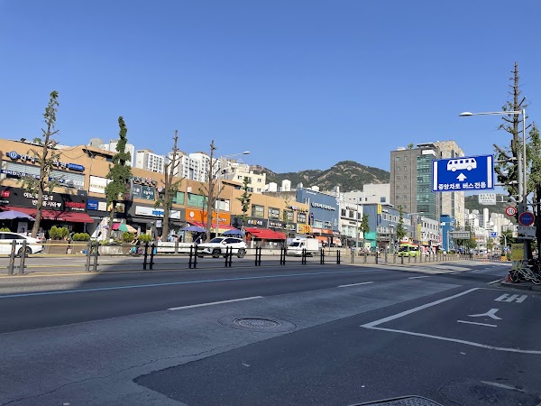 Hongje Station 4