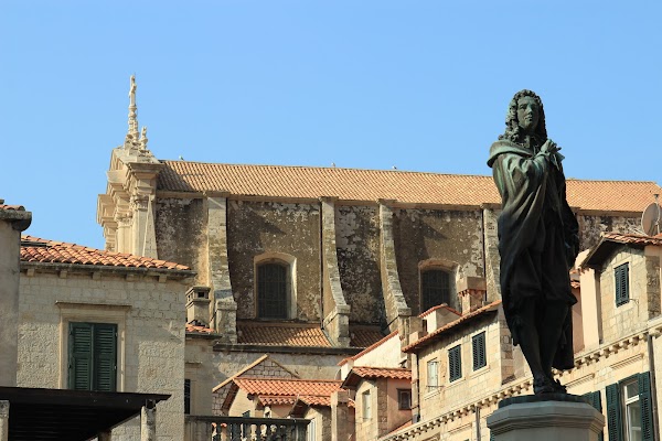 Monument of Ivan Gundulić 3