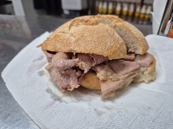 Adega dos Presuntos