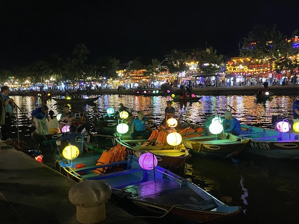 Hội An Night Market 3