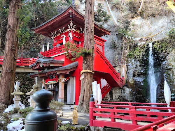 Daishoji Temple (Nakano Fudoson) 1