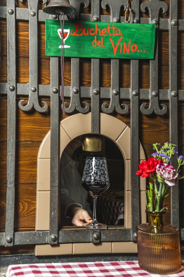 Buchetta del Vino ( Wine Window )
