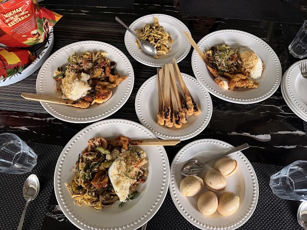 Nasi Bali Men Weti 4