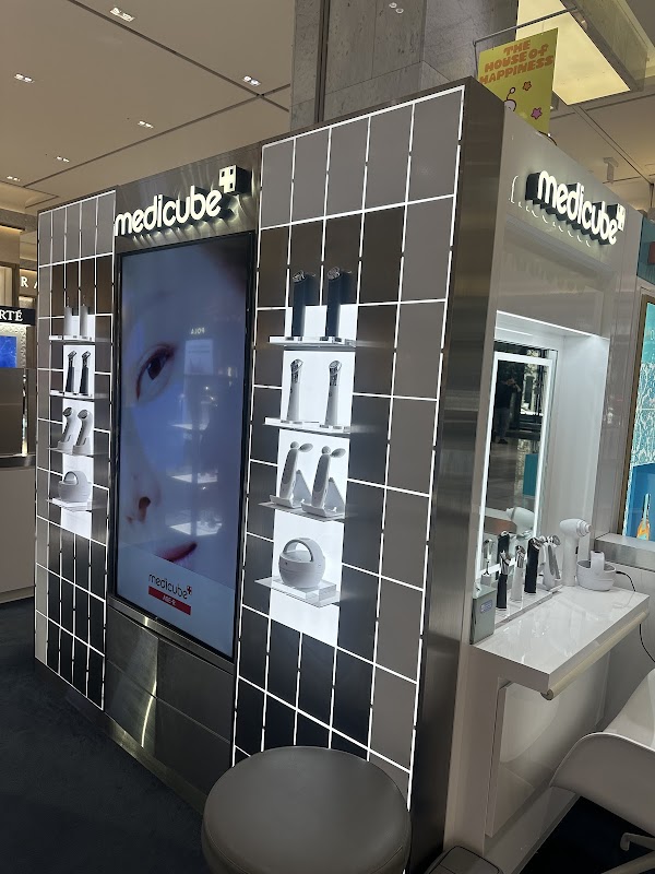 Medicube Pangyo Hyundai dept.
