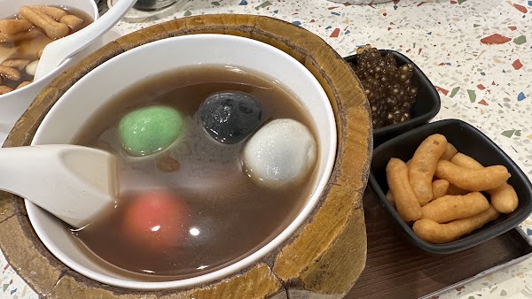 Black Sesame House by Sweet Circle 4